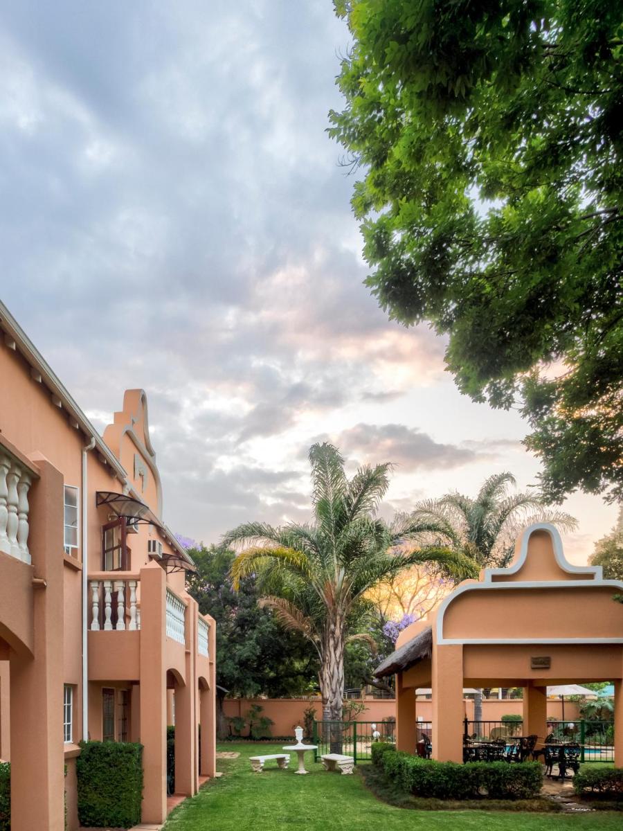 The Elegant Lodge Menlo Park - Housity