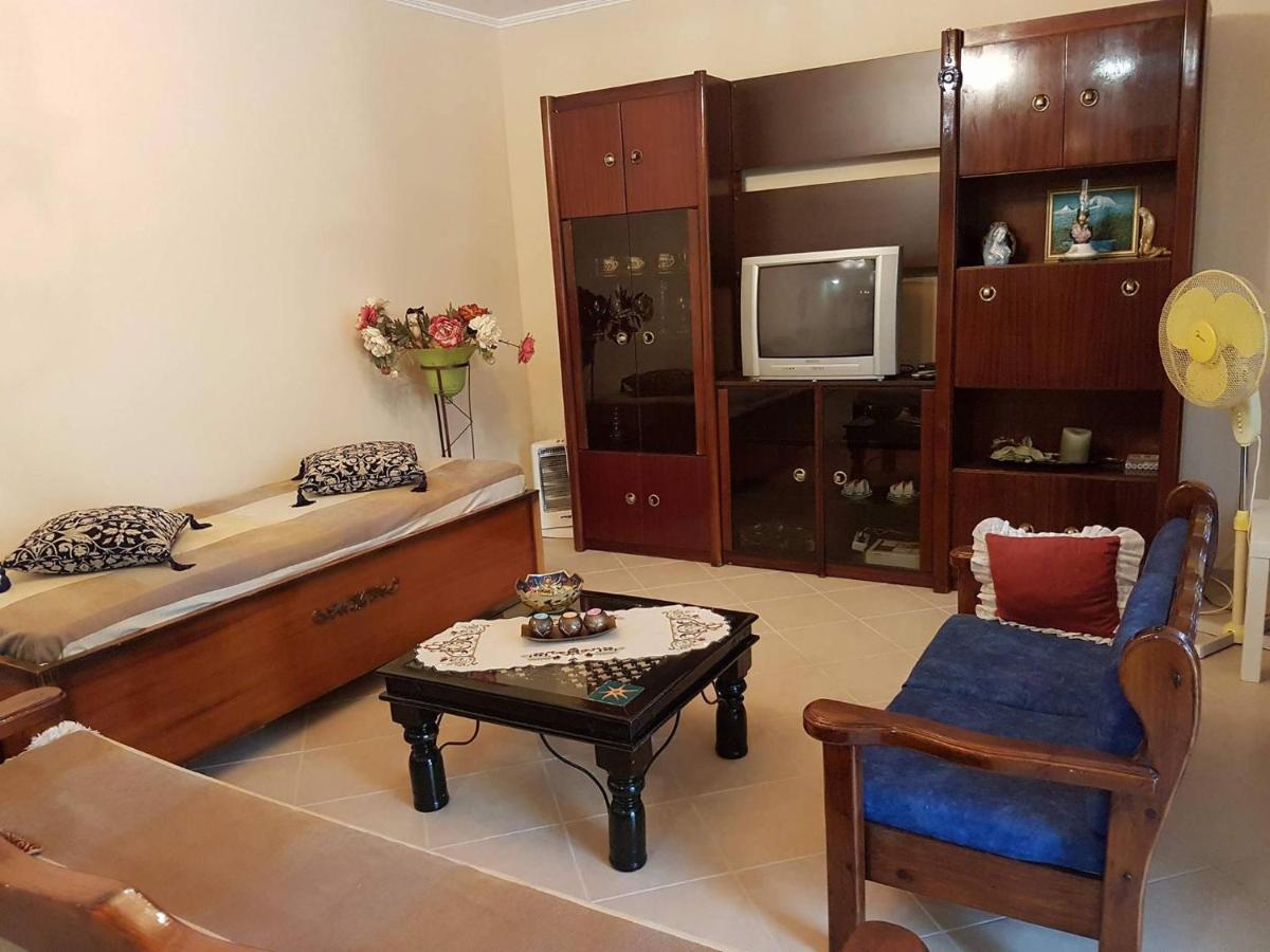 Sunny holiday home - Housity