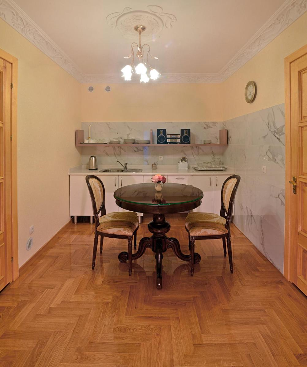 Suitetrails - Villa Romantica on Vlaicu-Pircalab