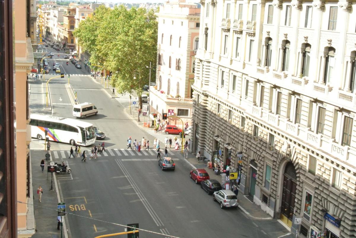 Le Petit Real - Housity