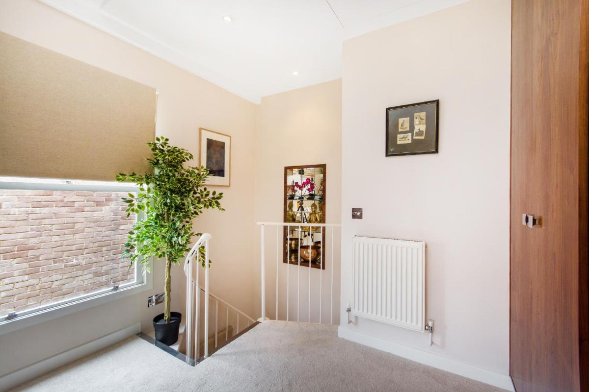 Charming Flat Battersea - Housity