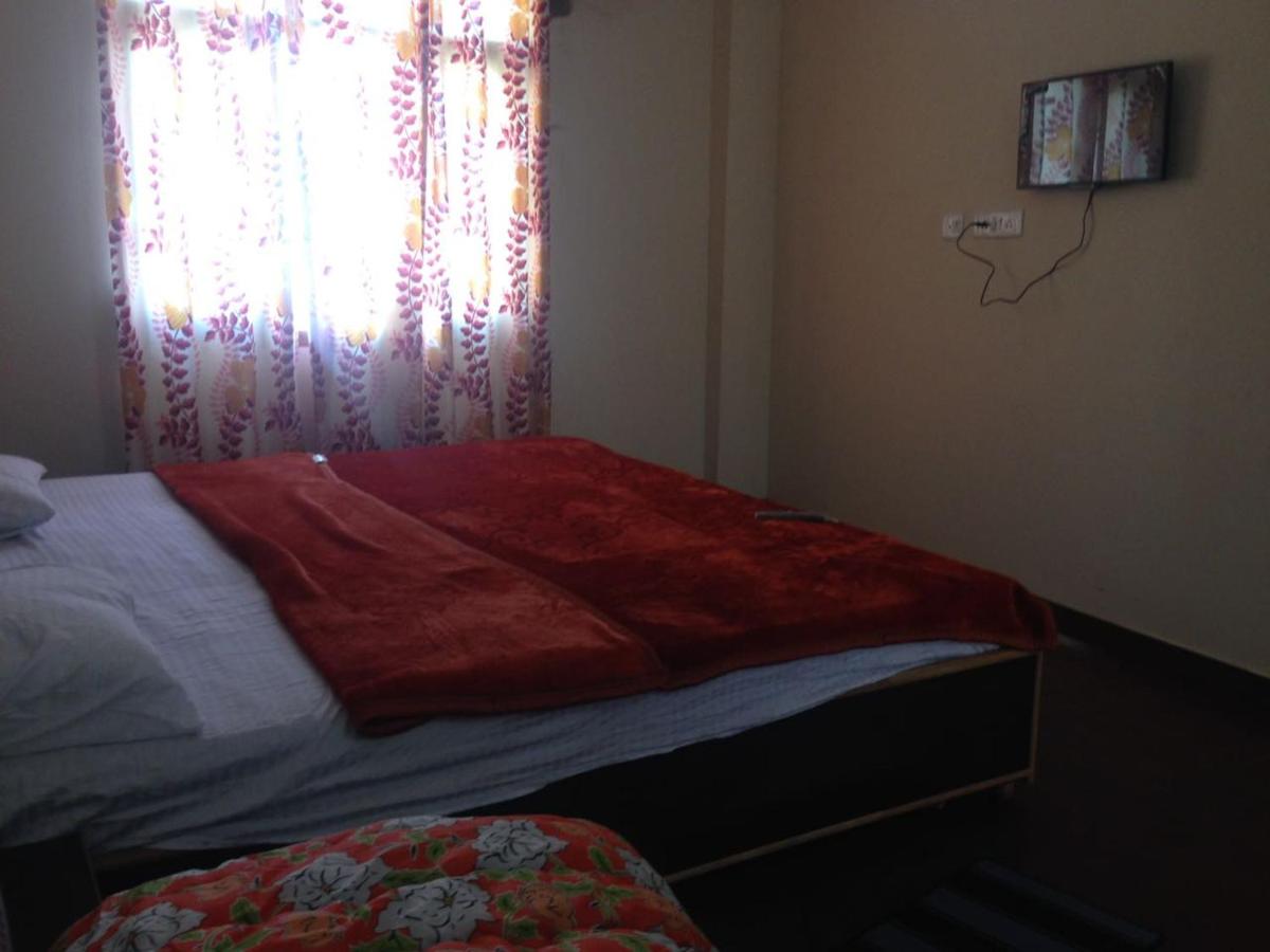 Suitetrails - Serene Homestay in Shoghi-Shimla