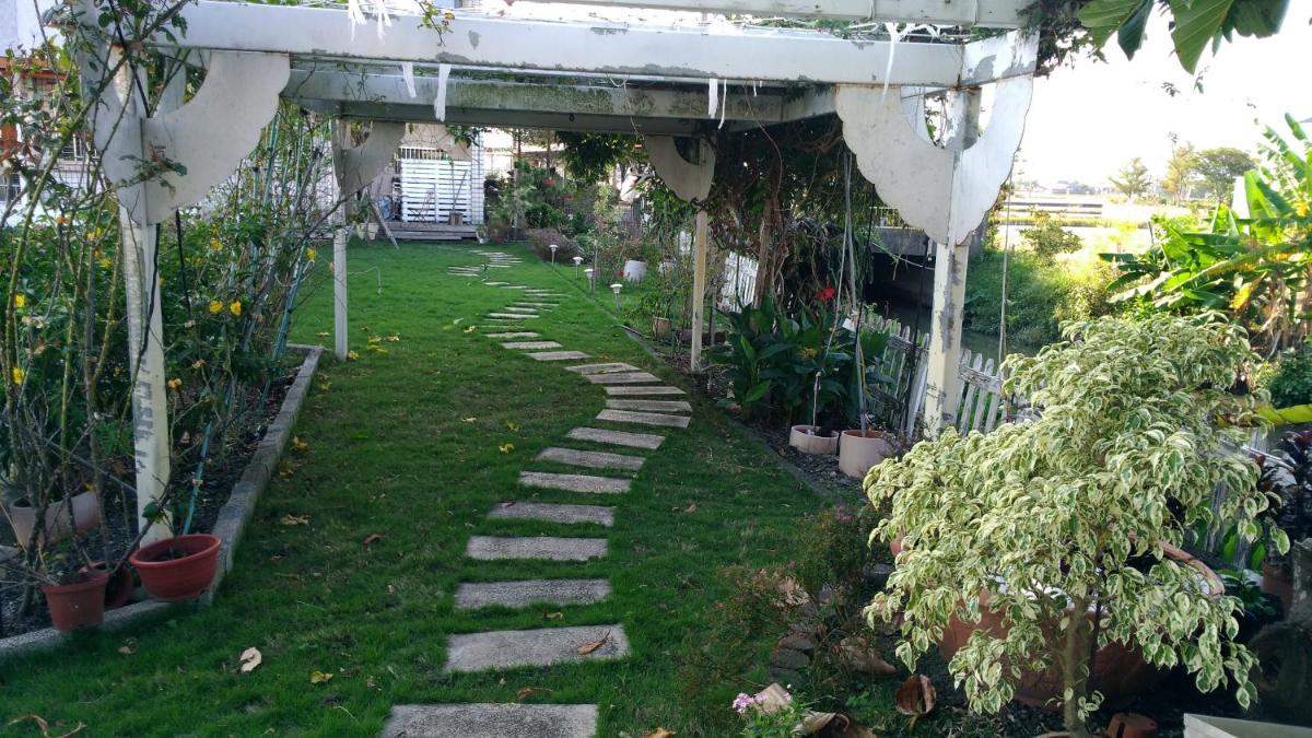 Breadtree Homestay - Housity