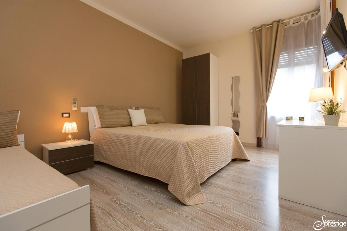 SalernoPrestige rooms - Housity