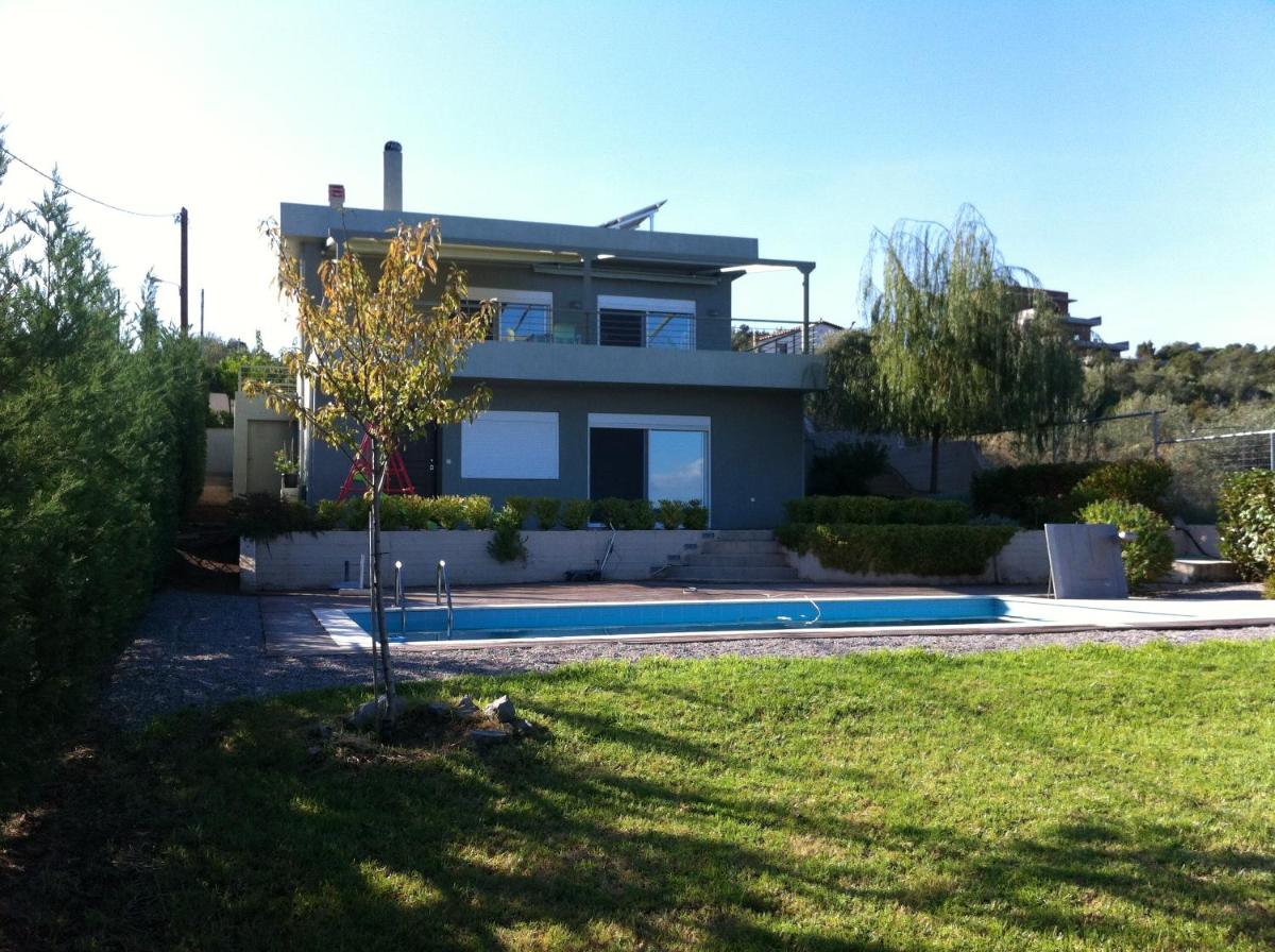 Villa Skorponeria, pool & sea - Housity