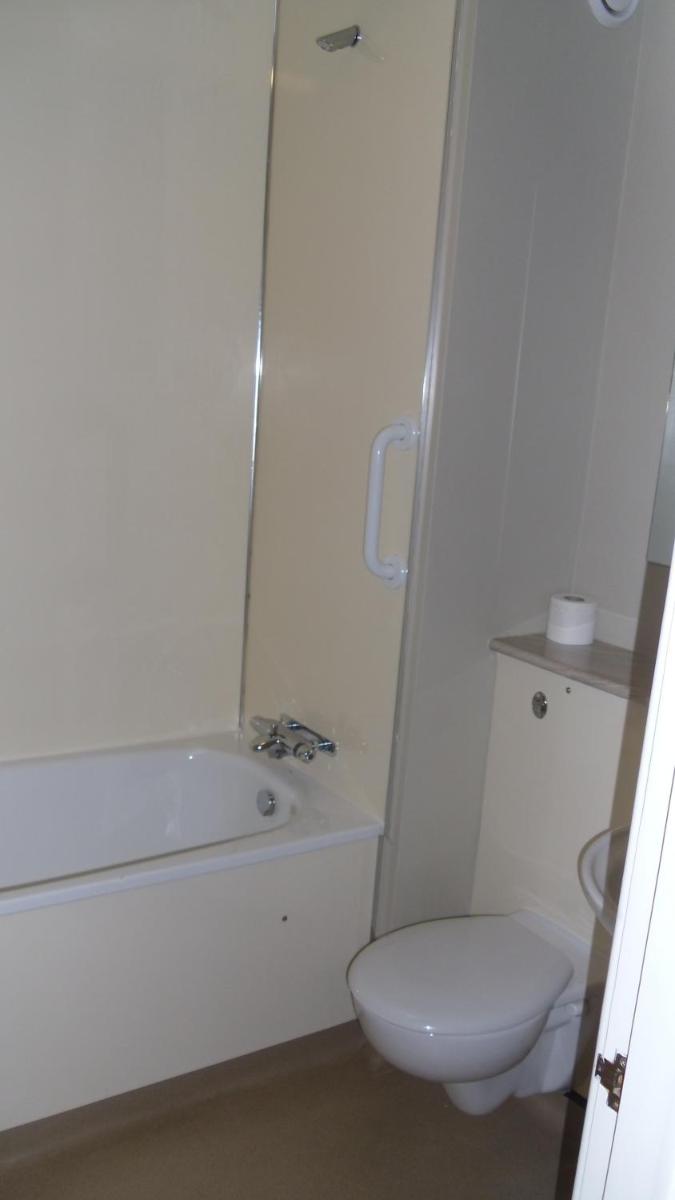 Eyesleepover - Housity