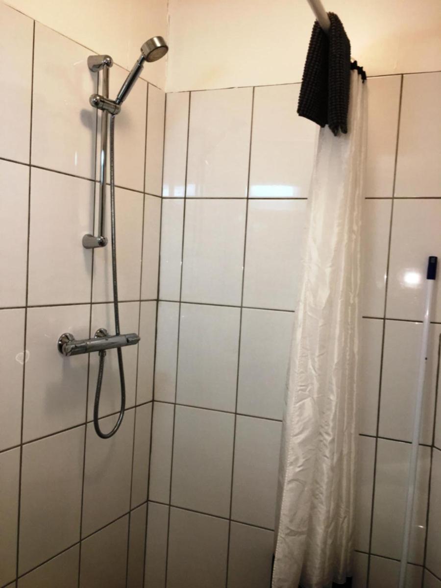 North West Restaurant & Guesthouse - Housity