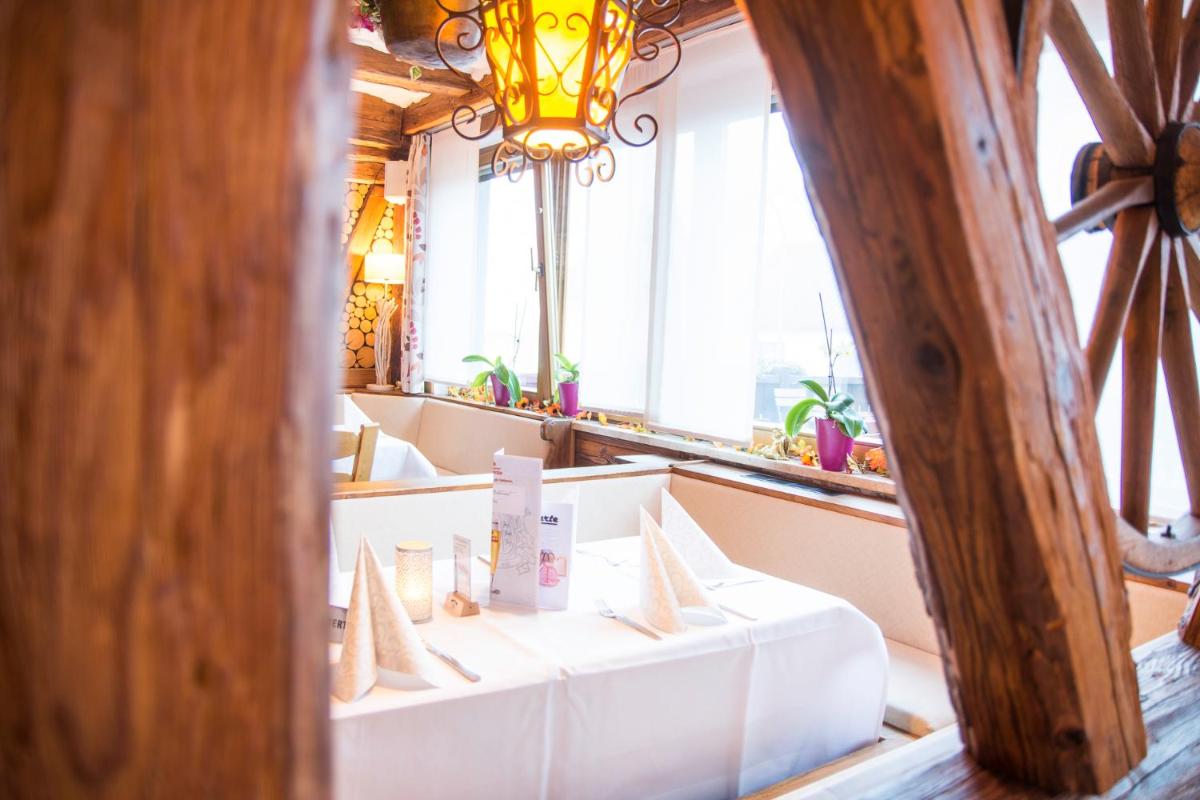 Hotel Gasthof Stern - Housity