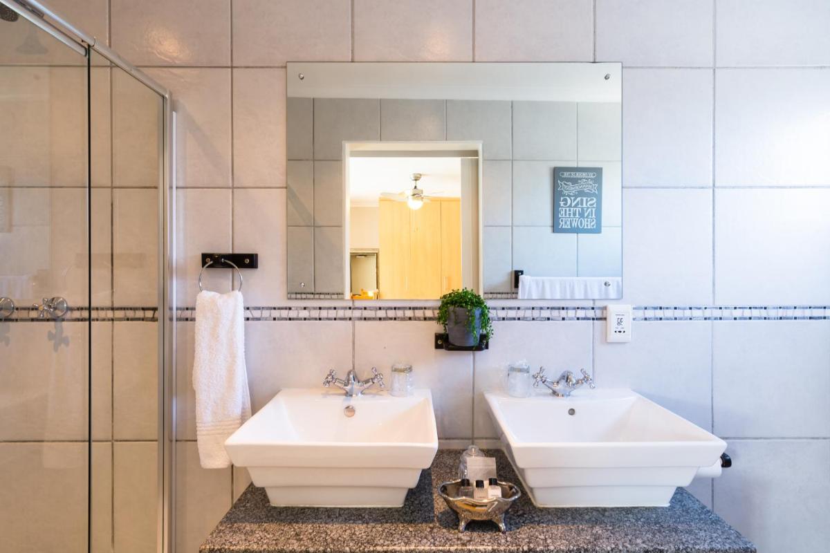 Atlantic Beach Villa - Housity