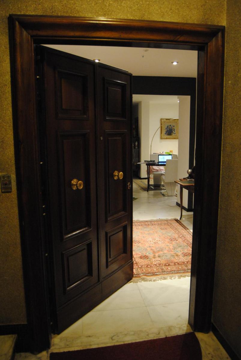 Bb Tube - Housity