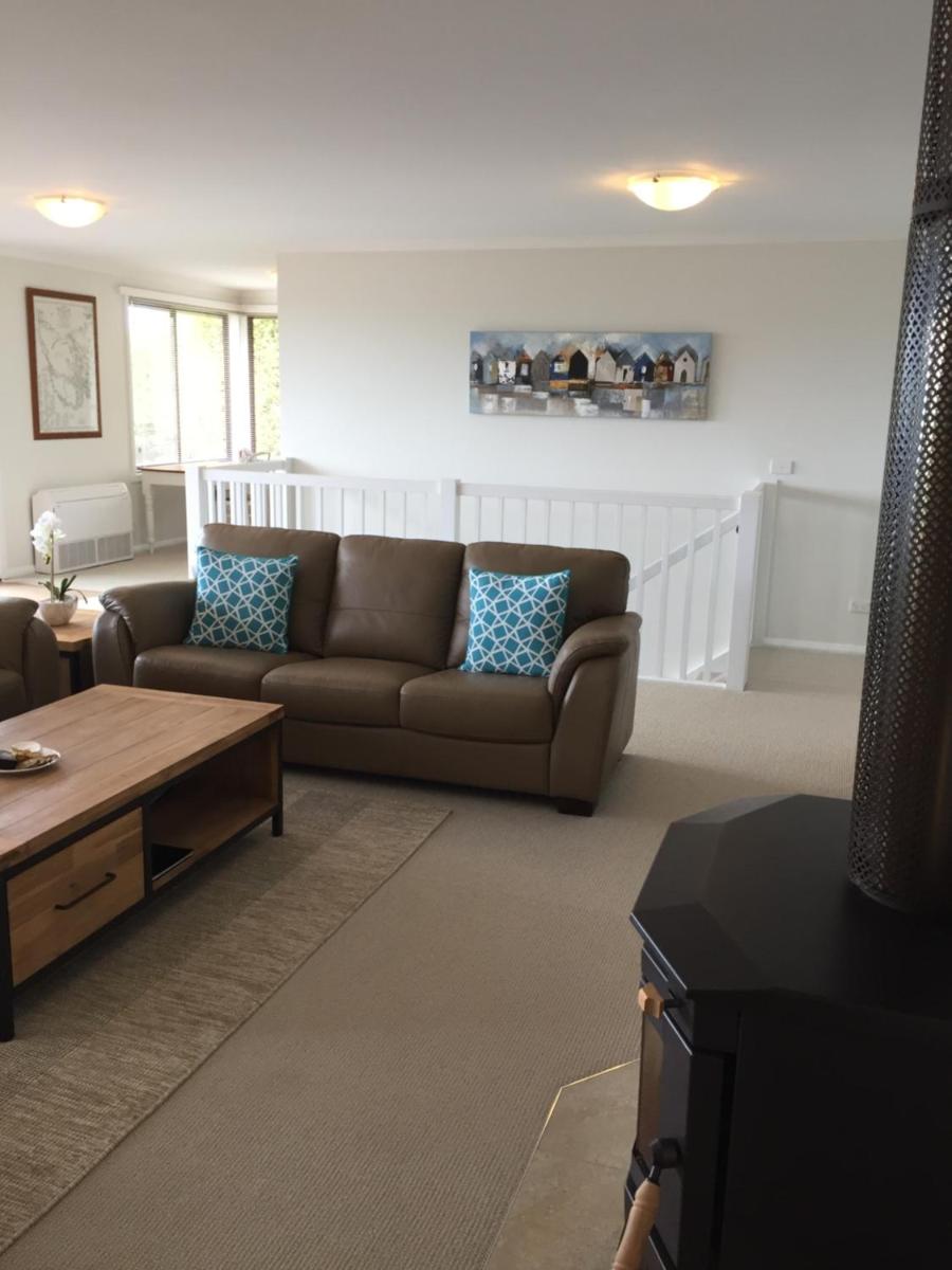 Swansea Beach House Oceanfront - Housity