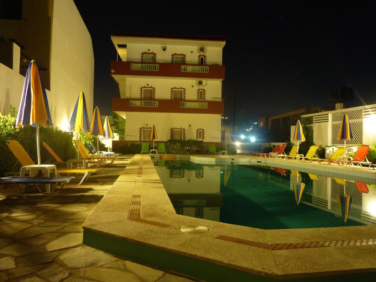 Haris Apartments - Housity