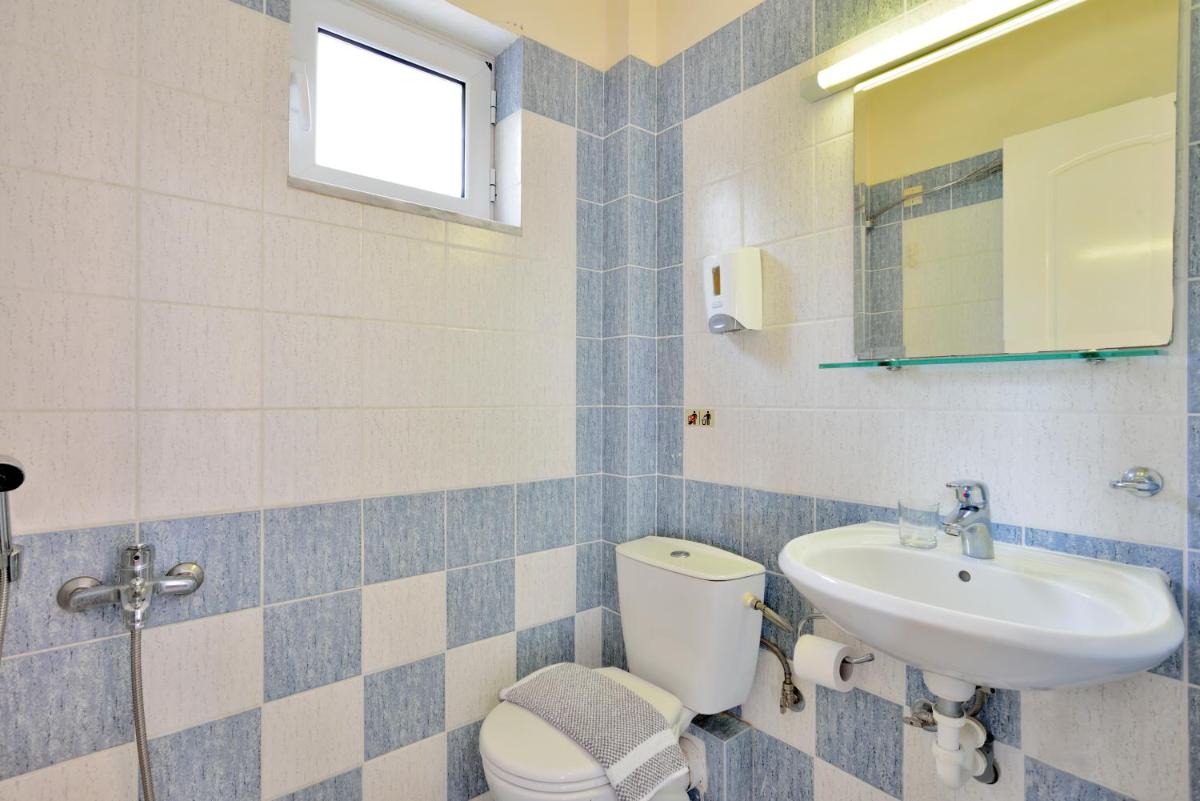 Katerina Rooms Agii Apostoloi - Housity