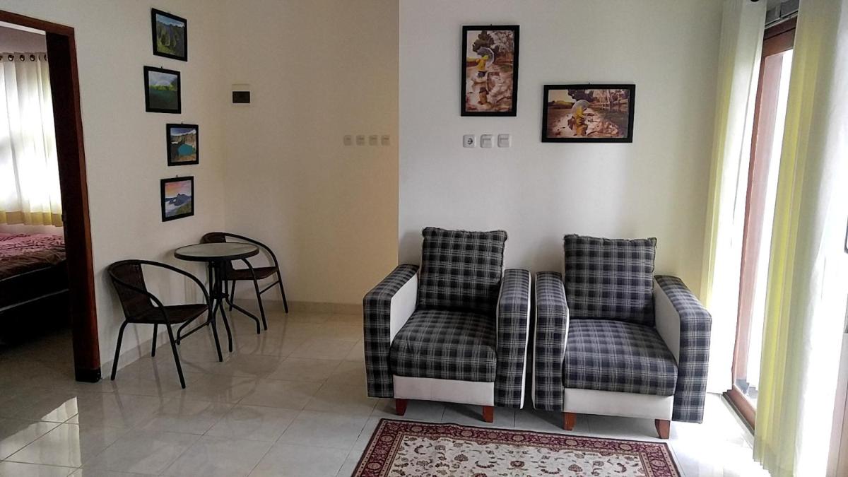 Tjunduk Djiwanta Family House - Housity