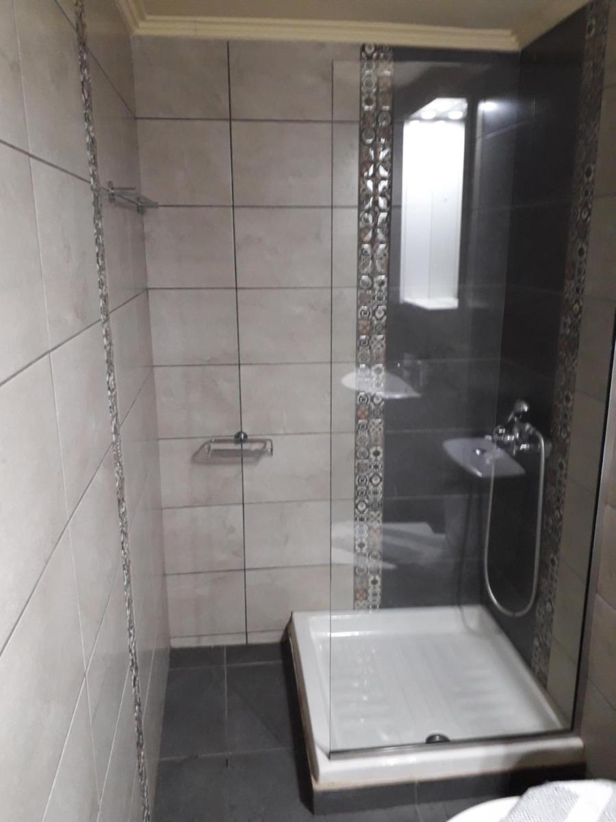 Parthenon Hotel - Housity