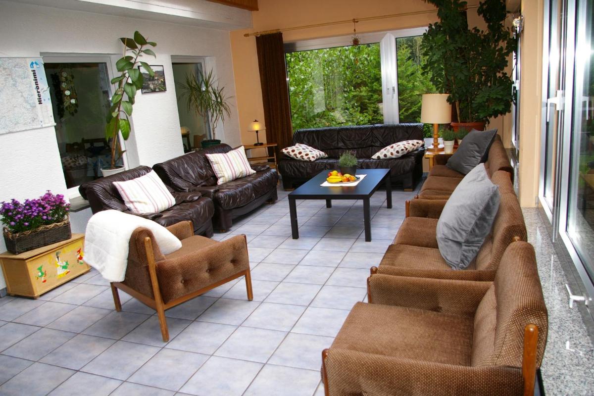 Ferienhaus Waldrand - Housity