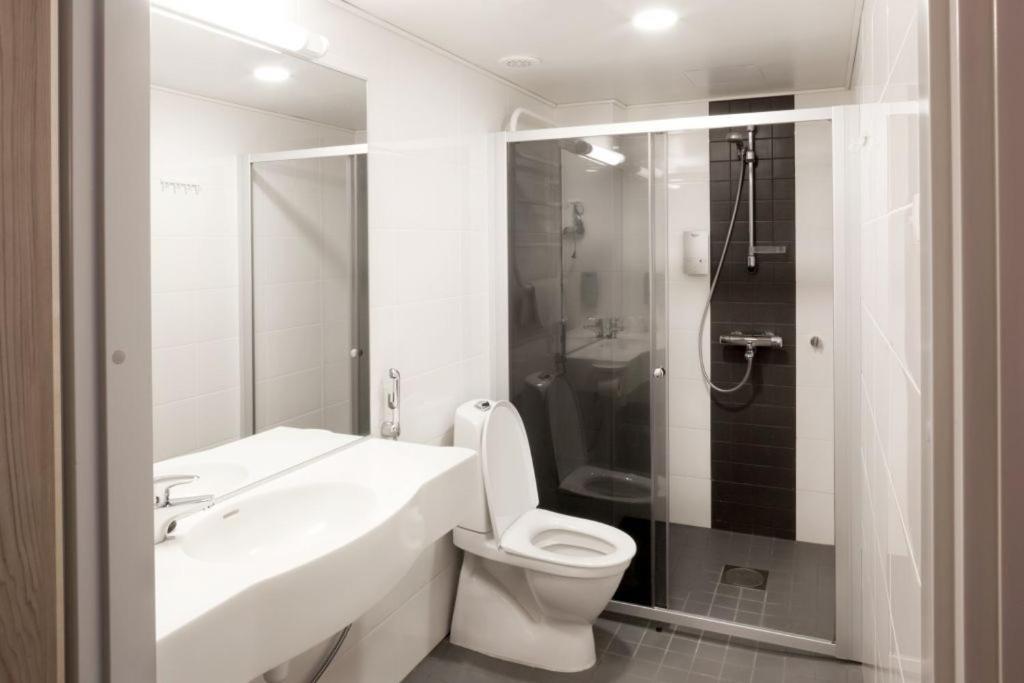 Hotel Alvariini - Housity