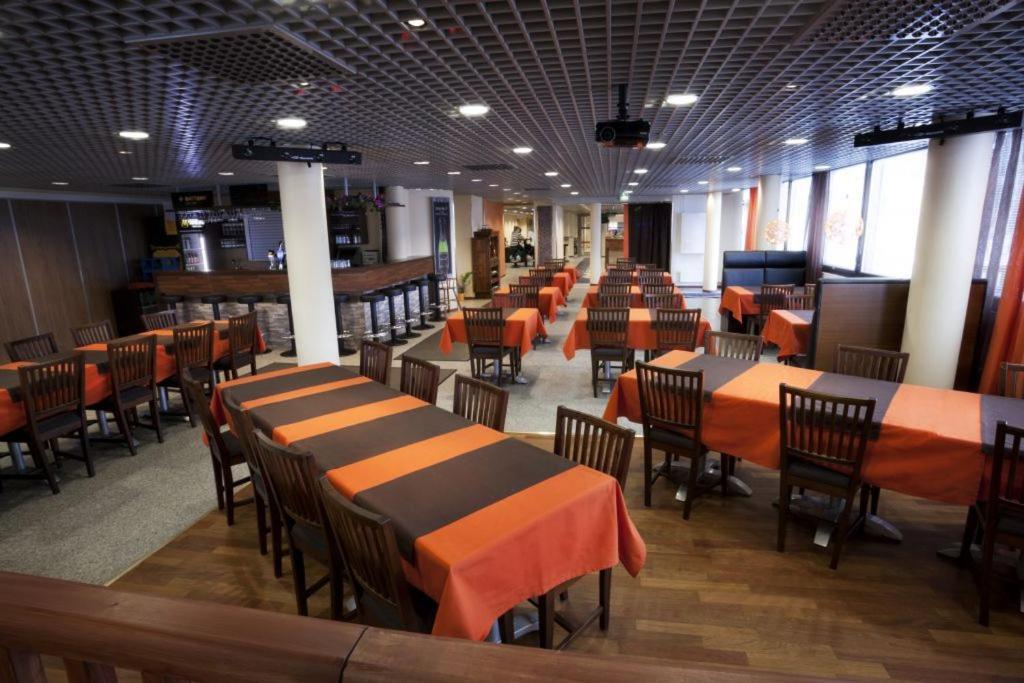 Hotel Alvariini - Housity