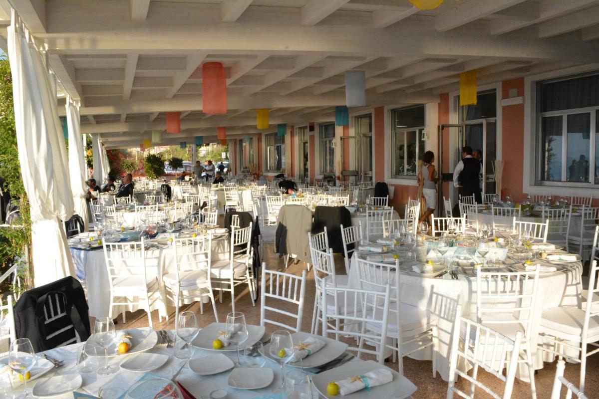 Hotel Ristorante La Scogliera - NUOVA GESTIONE - Housity