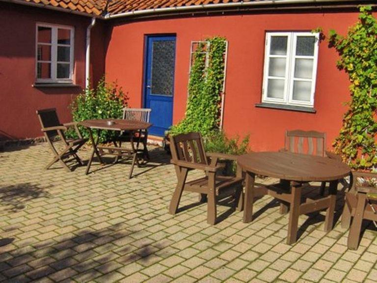 Motel Majbølle Gamle Skole - Housity