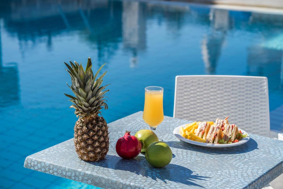 Alamis Hotel & Apartments - Housity