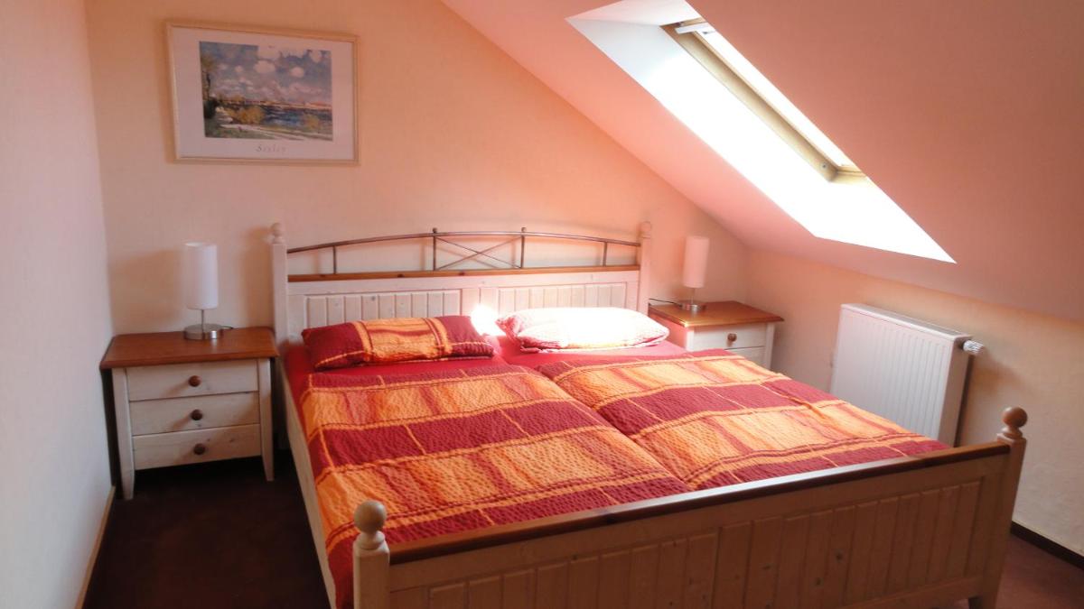 Ferienwohnungen Gronen - Housity