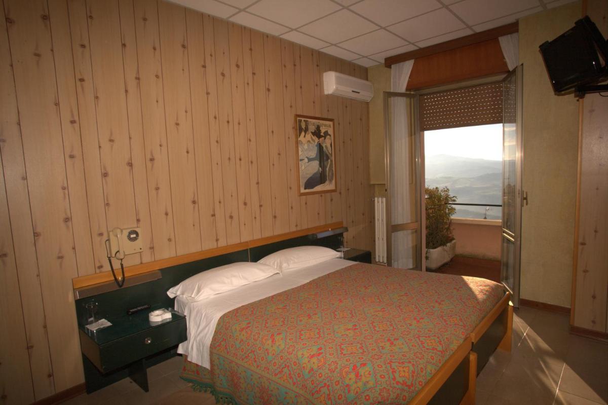 Hotel Quercia Antica - Housity