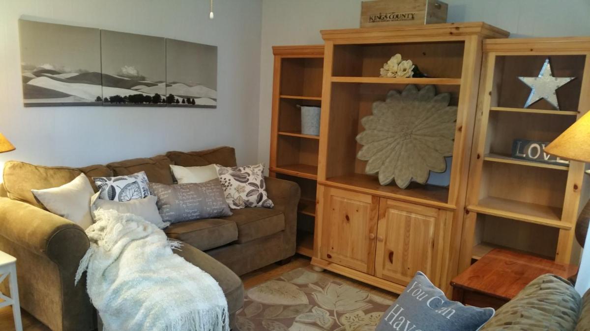 Cute Smarthouse Granite Close to Lake - Housity