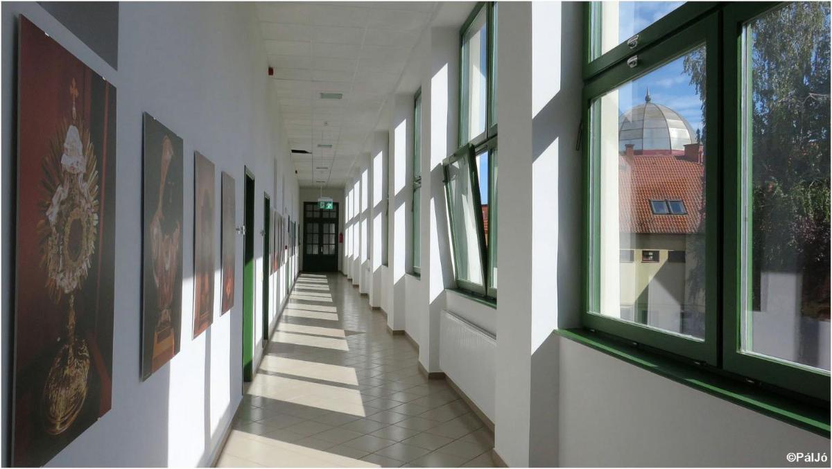 Ciszterci Ház Baja - Housity