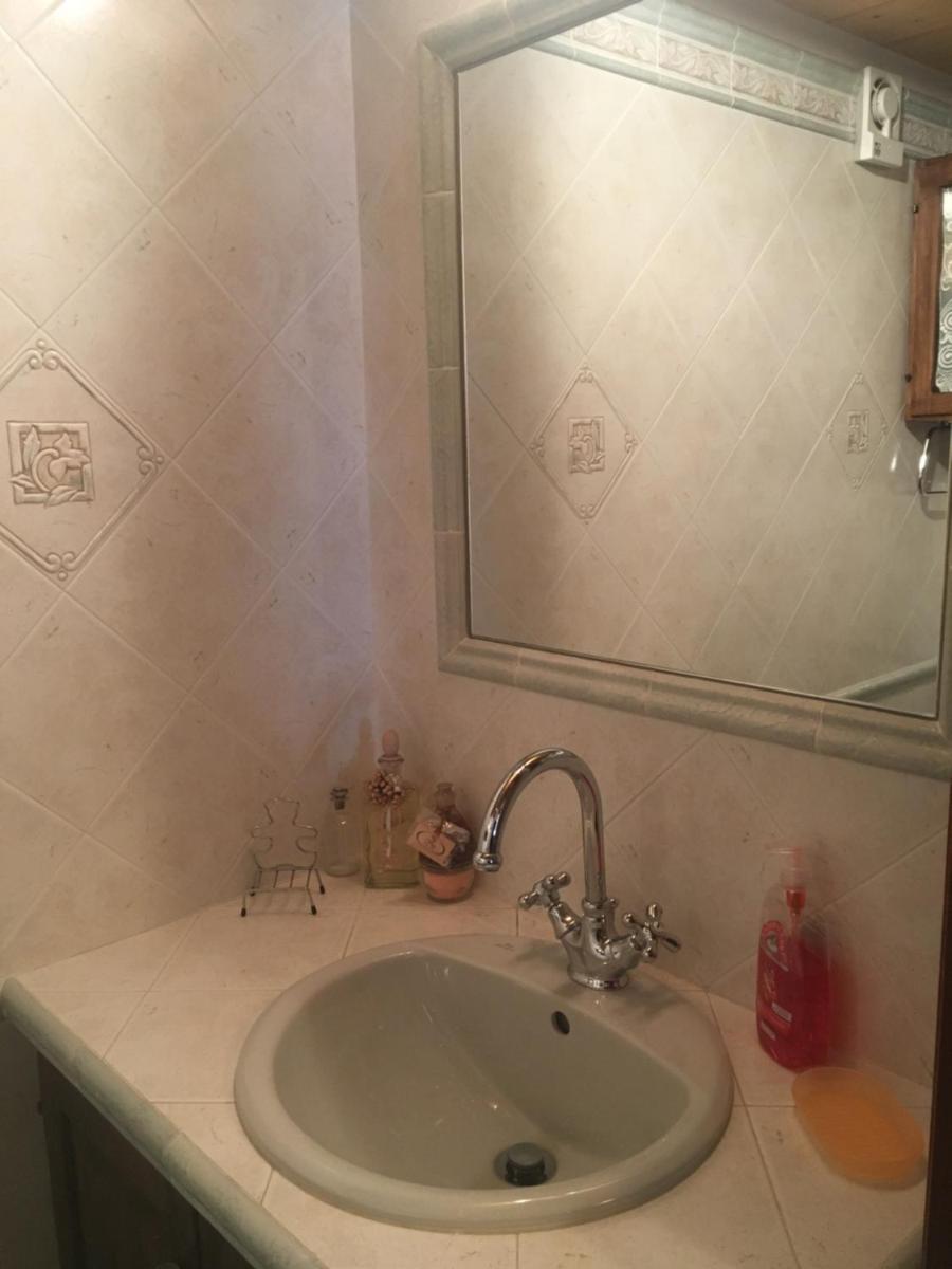 Family Home in Cerreto Laghi - Housity