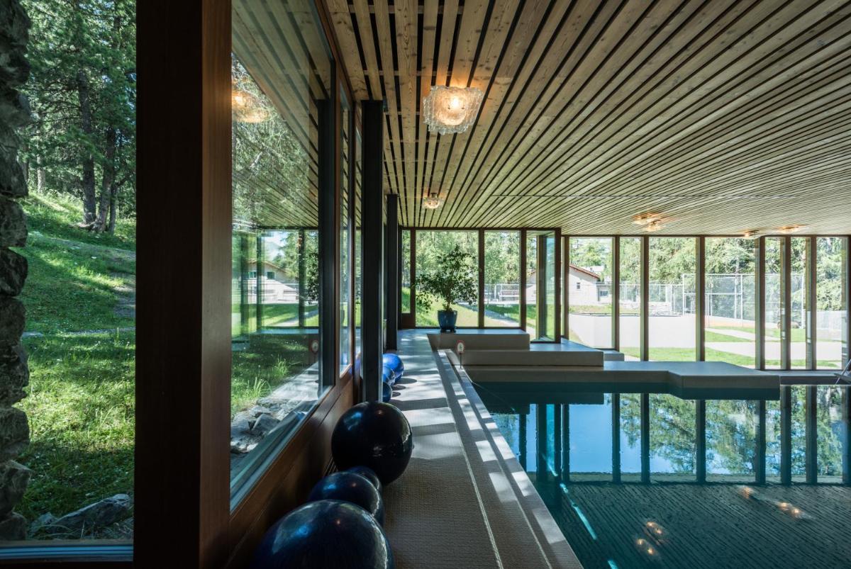 Hotel Waldhaus Sils - Housity