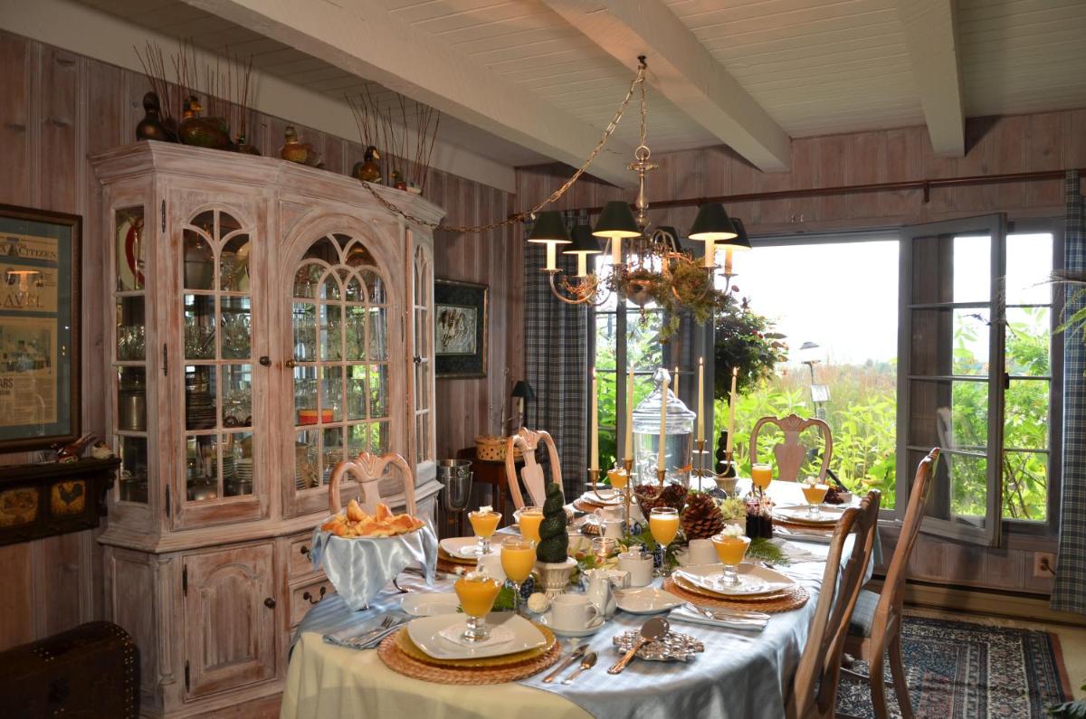 Le Petit Clocher Gite Touristique B & B - Housity