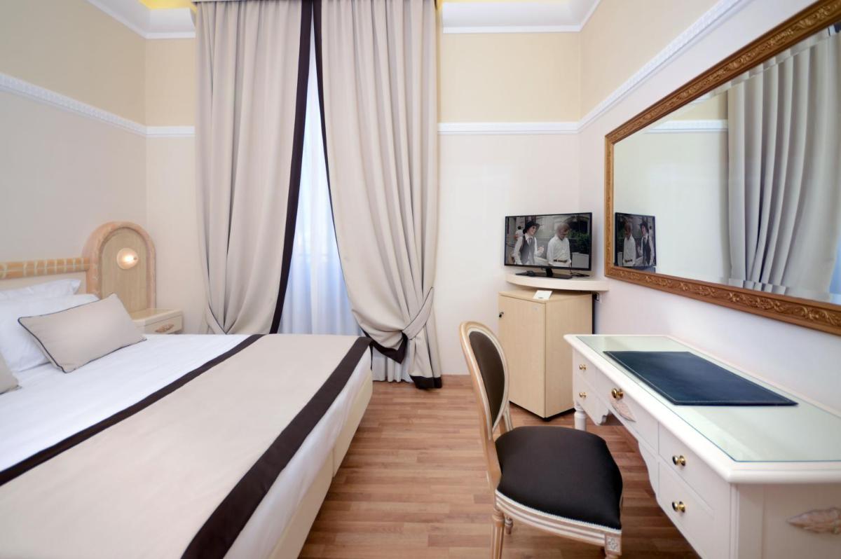Grand Hotel Vittoria - Housity
