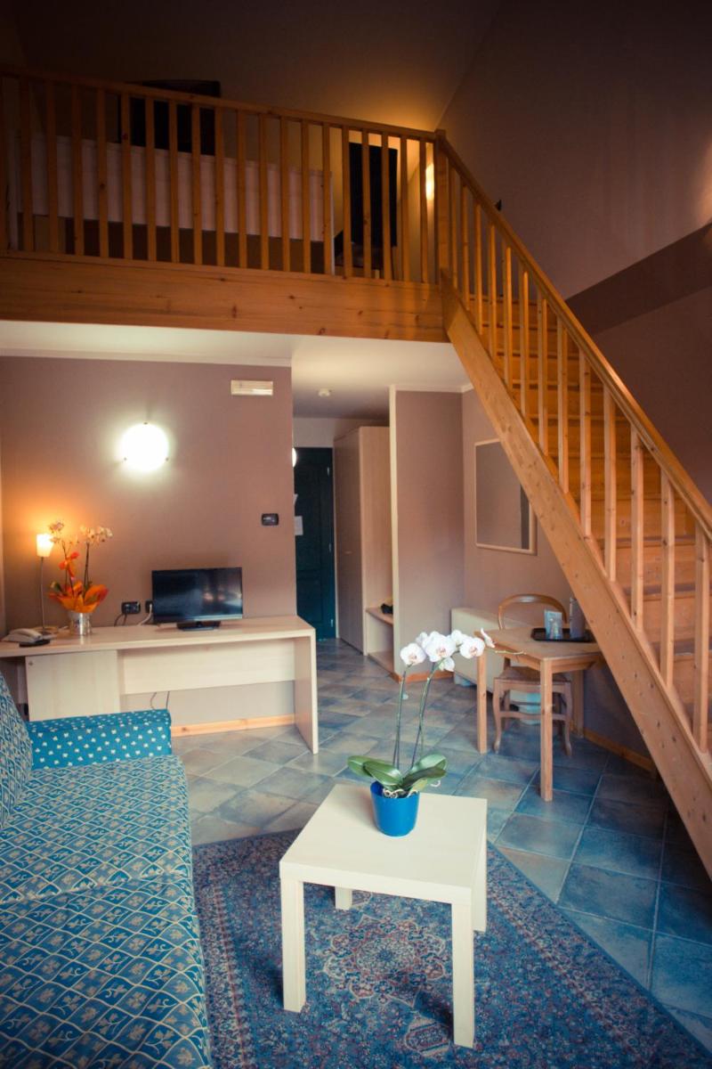 Hotel Ristorante La Perla - Housity