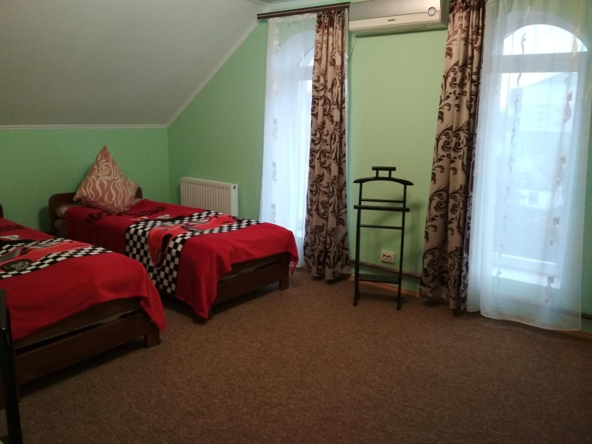 Oselya Guest House - Housity