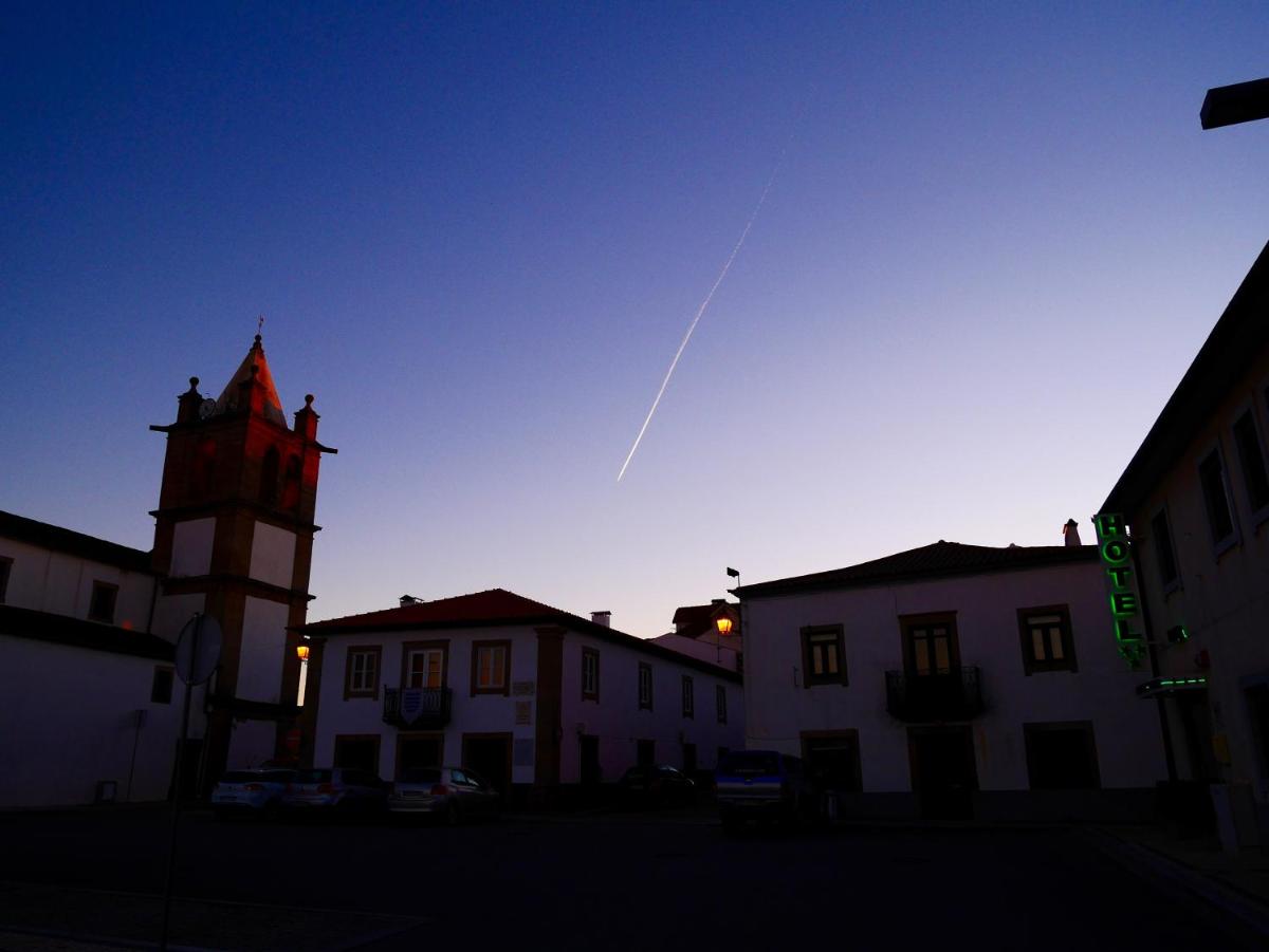 Hotel Trindade Coelho - Housity
