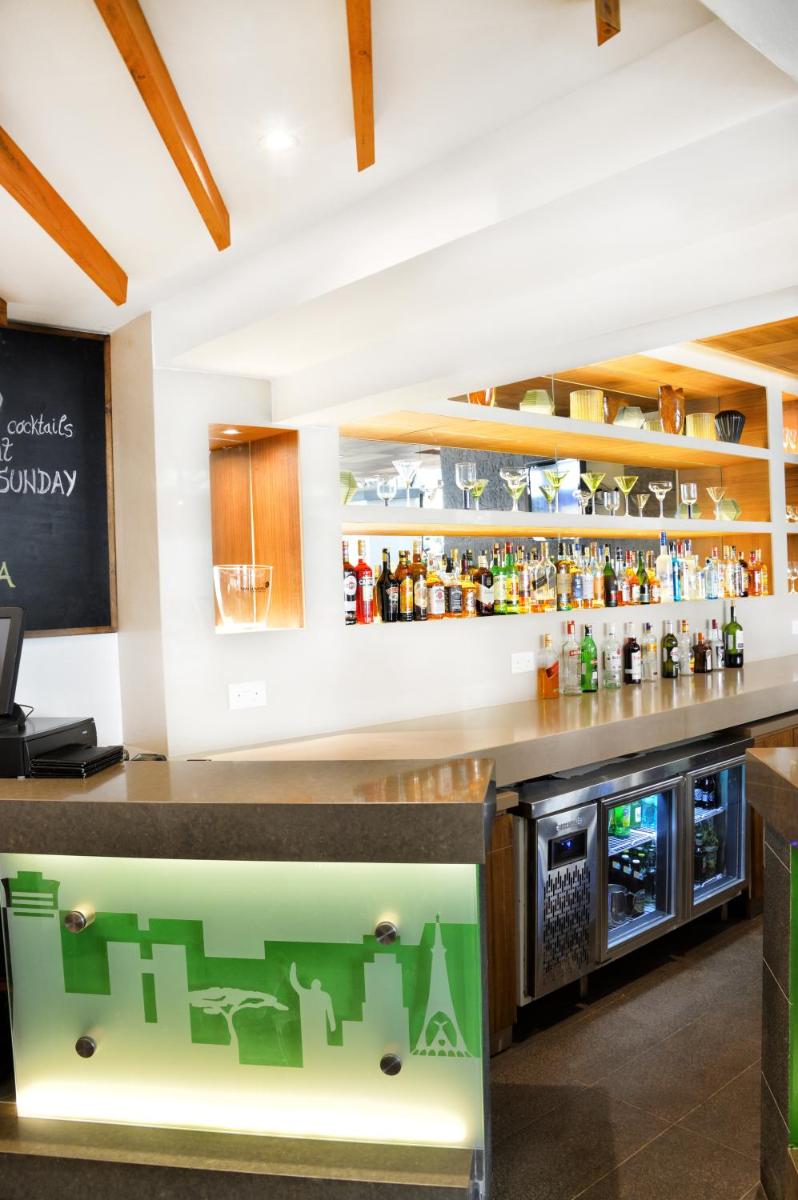 Suitetrails - Zehneria Suites Hotel