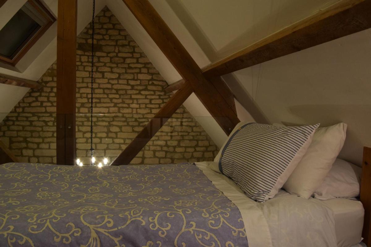 Swallows' Barn - Housity