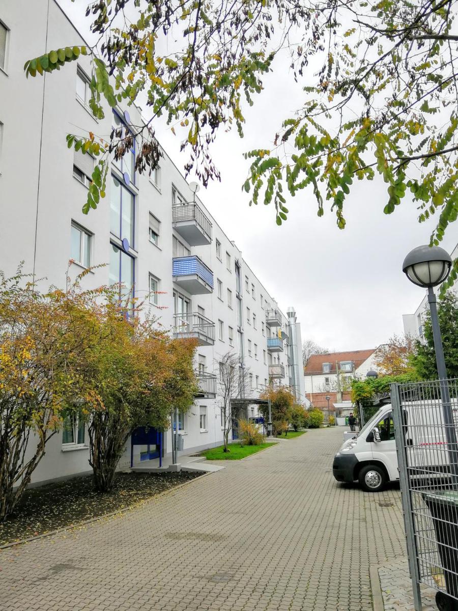 Große Wohnung für Gruppe - Housity