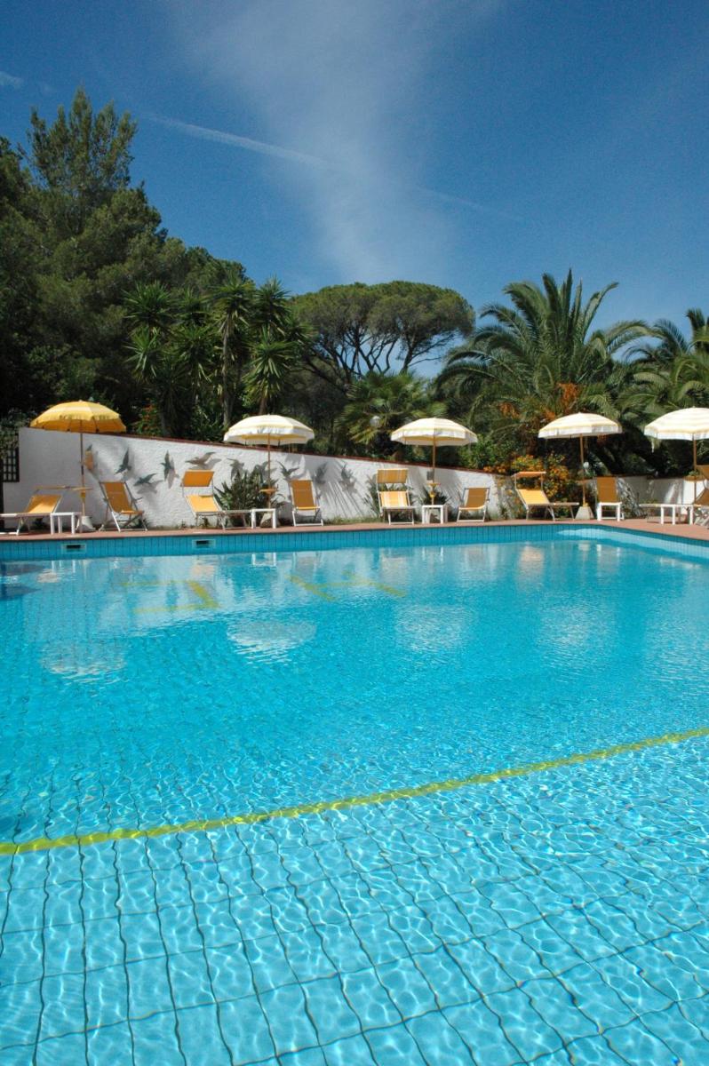 Hotel Capo Di Stella - Housity