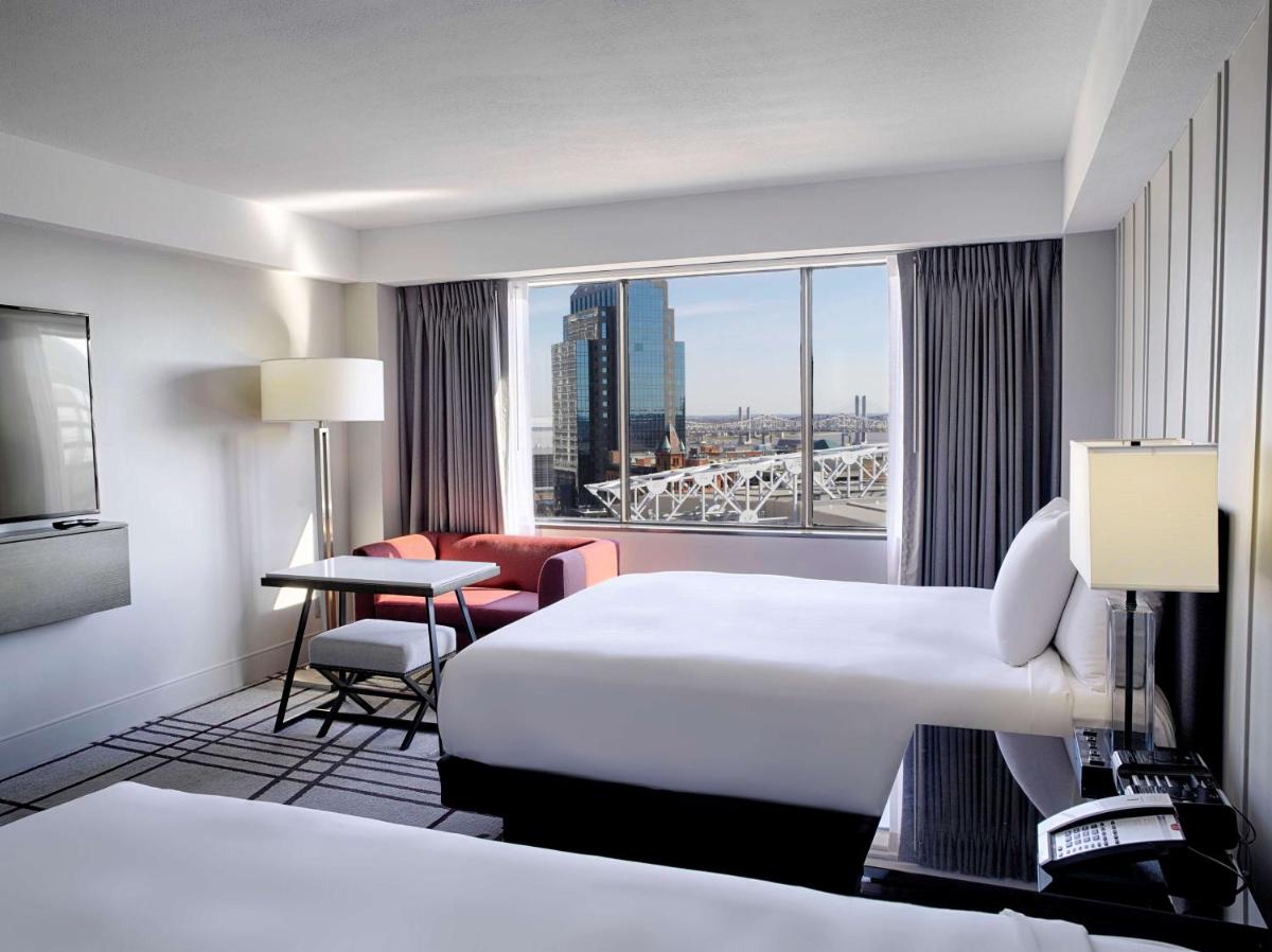 Hyatt Regency Louisville - Housity