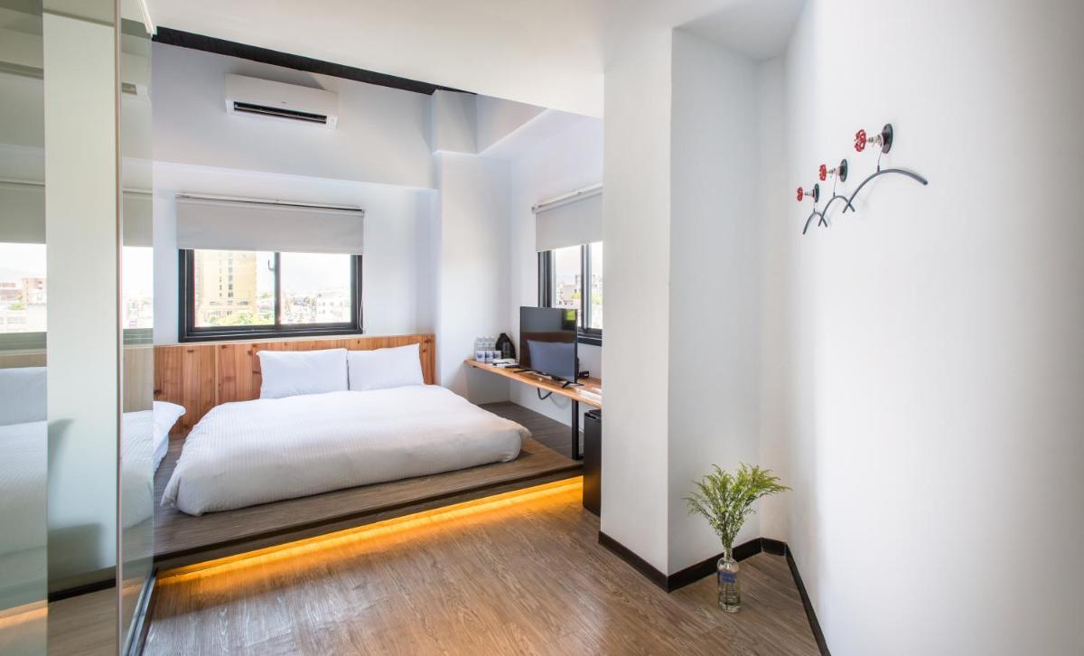 Traveller Inn TieHua Cultural and Creative Hotel - Housity