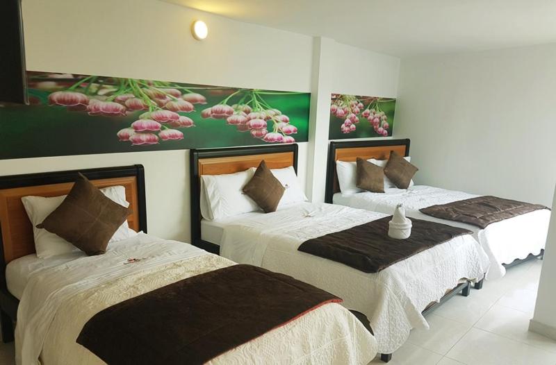 Hotel Santa Monica - Housity