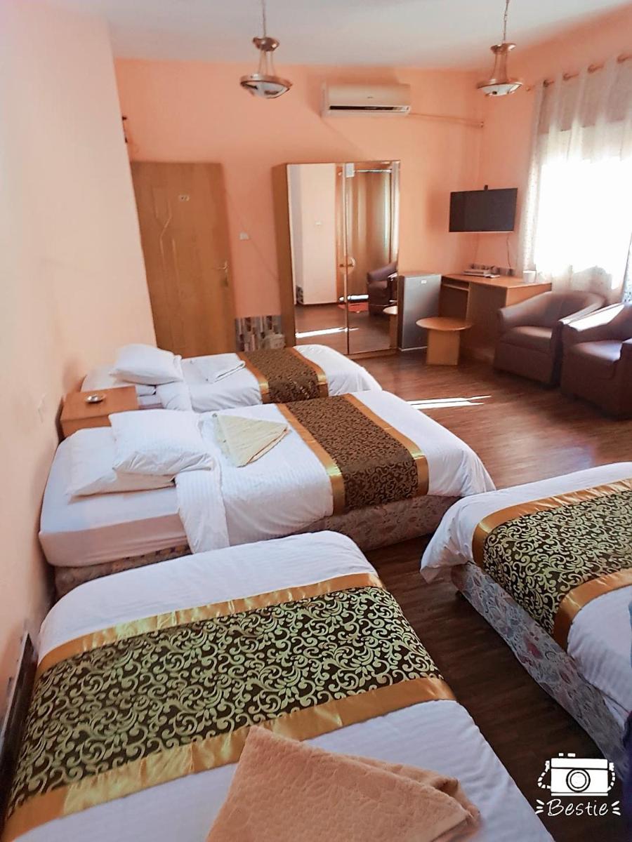 Crystal Hotel فندق كريستال - Housity