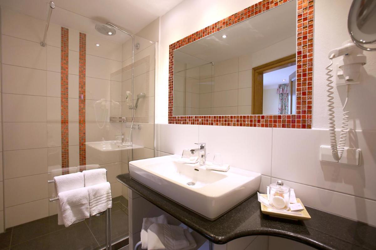 Hotel Behringer's Traube - Housity