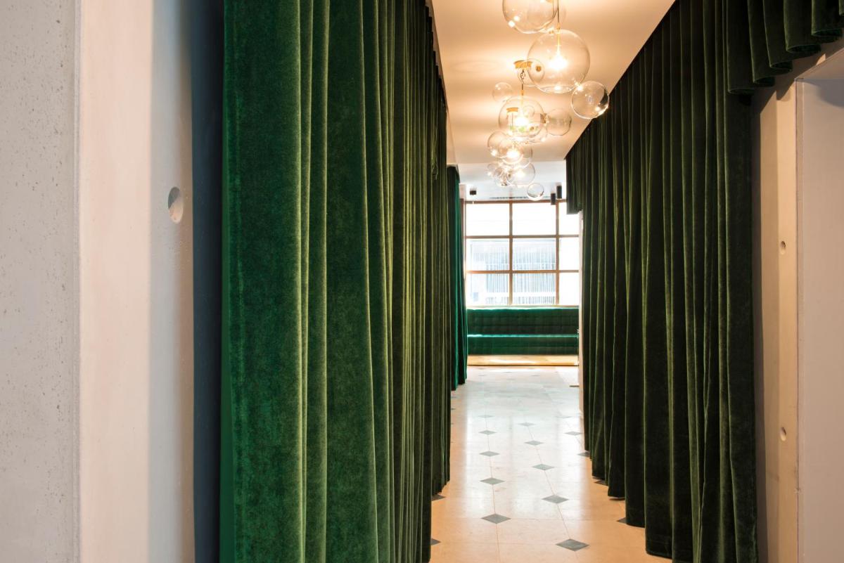 Photo de la galerie de l'établissement Hotel Parister Piscine & Spa, à Paris