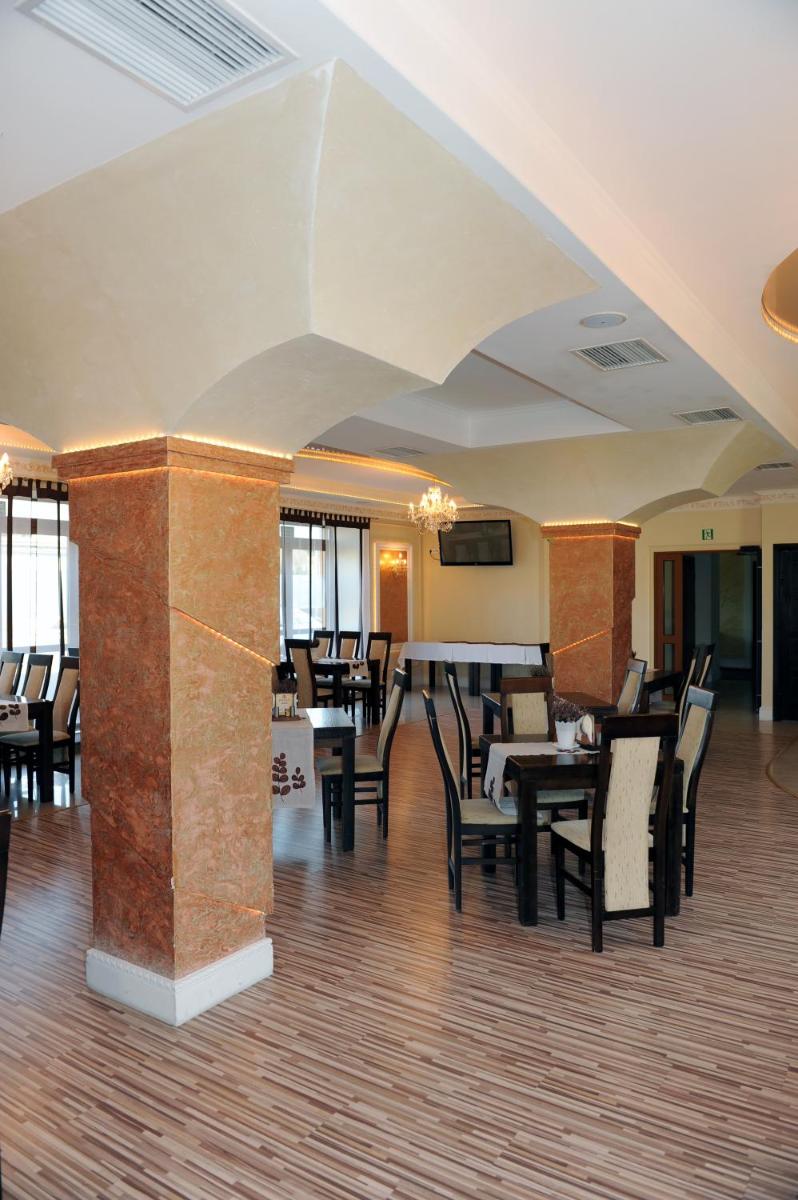 Hotel Imperial - Housity