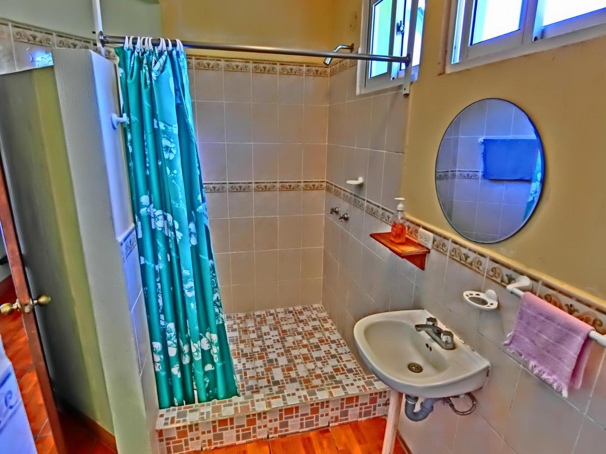 Hotel El Sol - Housity