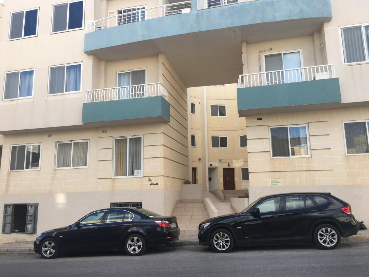 The Waves Apartment Marsaxlokk - Housity