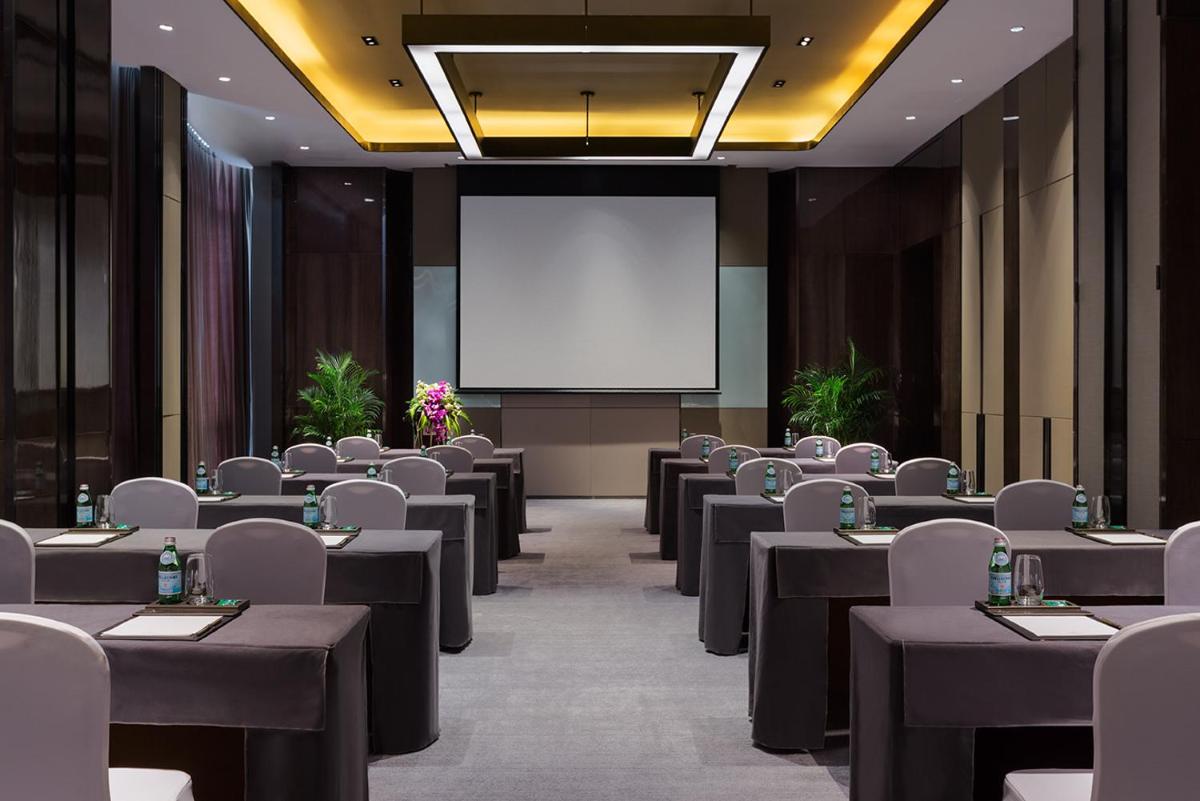 Wanda Realm Hotel Wuhu - Housity